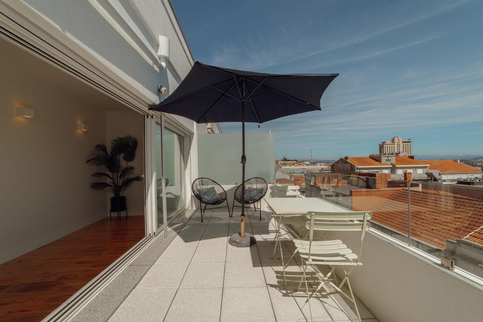 Porto Panoramic Views With Terrace By Vacationy Appartement Buitenkant foto